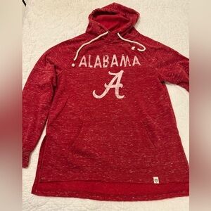 Alabama Crimson Tide Light Weight Hooded Pullover.  Red Size Medium